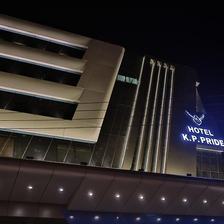 Hotel K P Pride Jalgaon Dış mekan fotoğraf