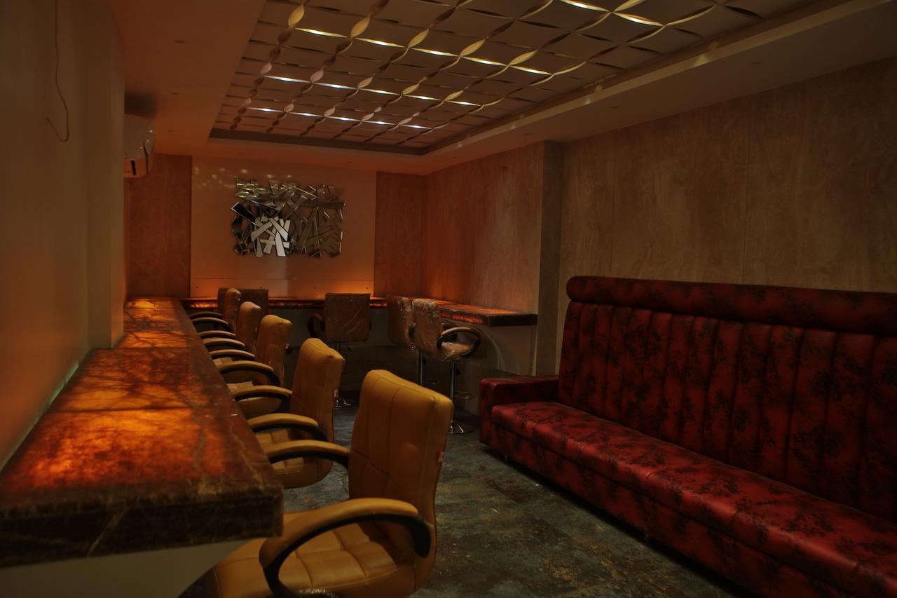 Hotel K P Pride Jalgaon Dış mekan fotoğraf
