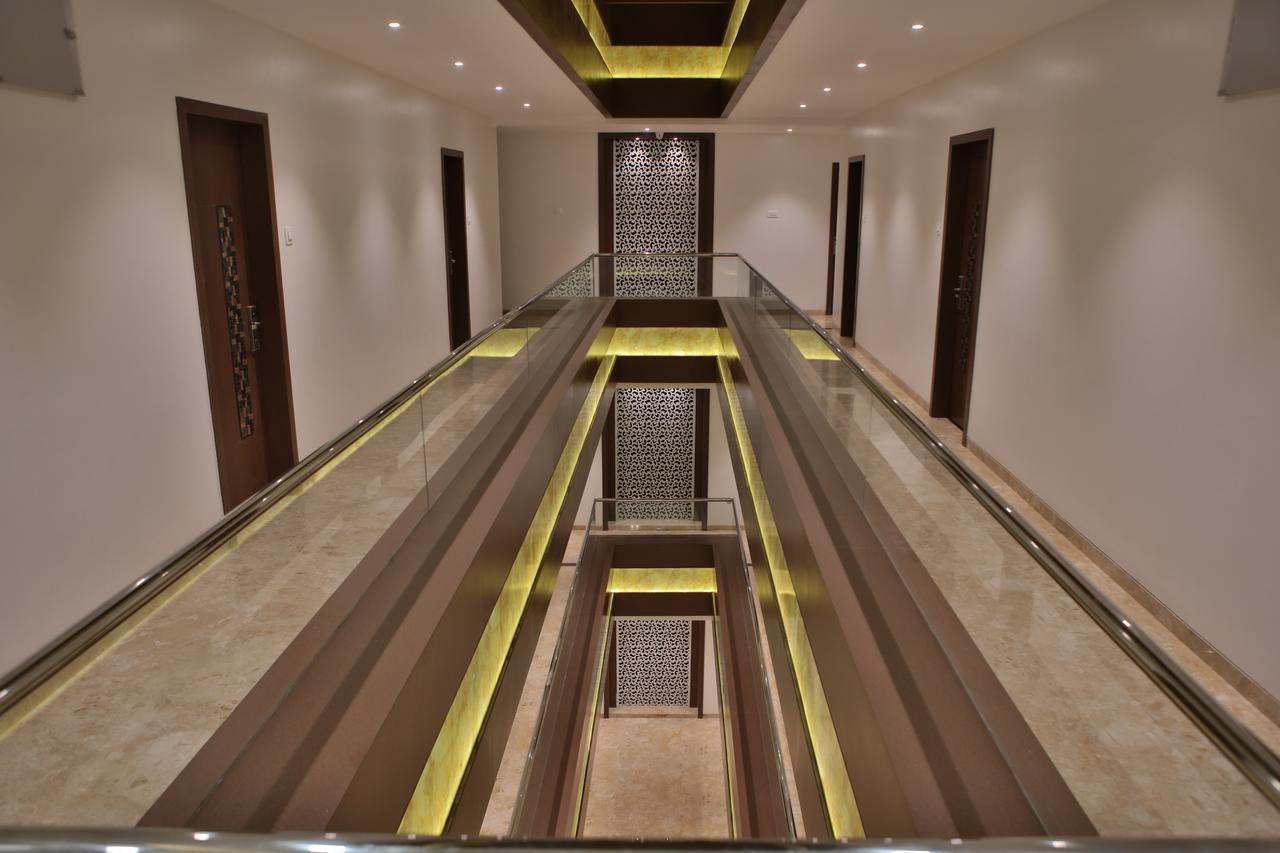 Hotel K P Pride Jalgaon Dış mekan fotoğraf